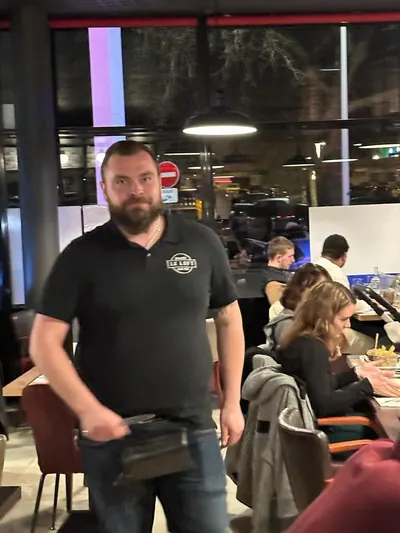 Servir – Le Loft, brasserie à La Rochelle